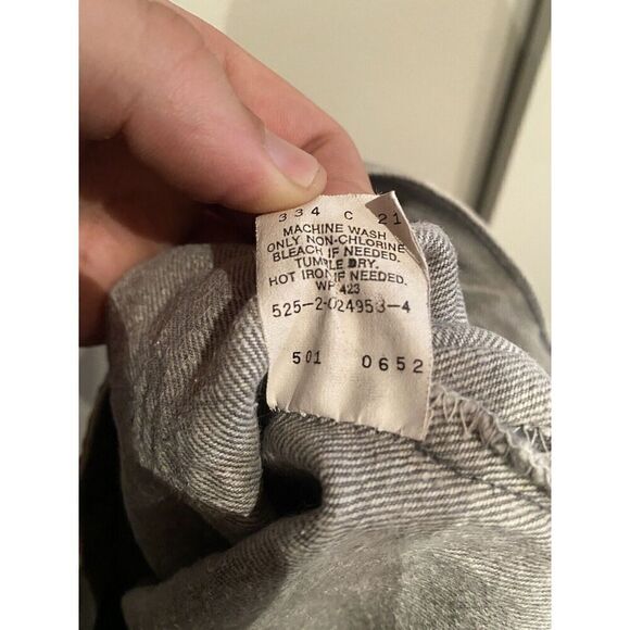 Vintage 80s Levi’s Button Fly 501 - 0652 Grey Denim Jeans 32x33 - Picture 7 of 9